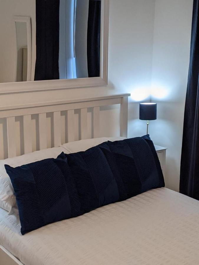 Glenclova - No 5 Bellyeoman, Bright Two Bedroom Apartment Dunfermline Buitenkant foto