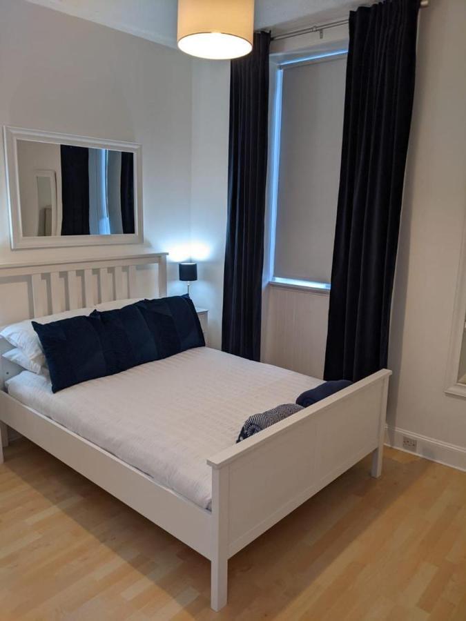 Glenclova - No 5 Bellyeoman, Bright Two Bedroom Apartment Dunfermline Buitenkant foto