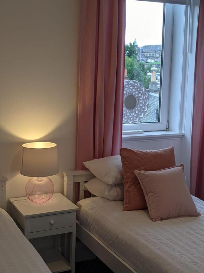 Glenclova - No 5 Bellyeoman, Bright Two Bedroom Apartment Dunfermline Buitenkant foto